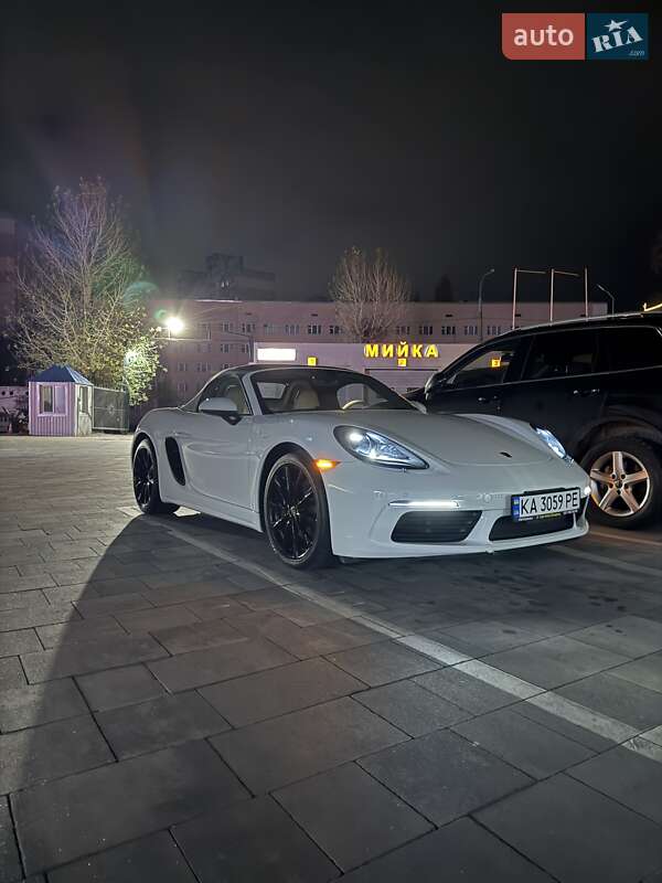 Родстер Porsche Boxster 2016 в Киеве