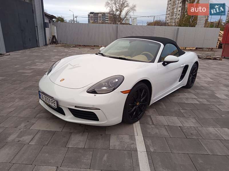 Родстер Porsche Boxster 2016 в Киеве