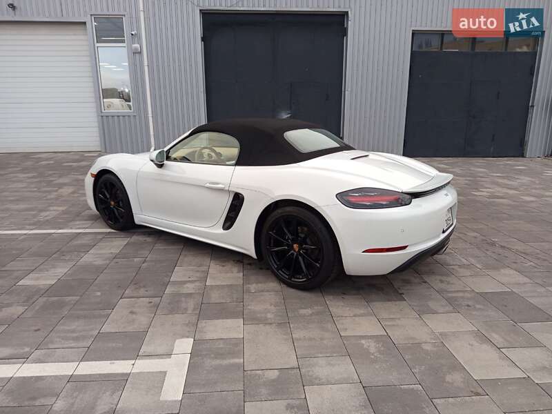 Родстер Porsche Boxster 2016 в Киеве