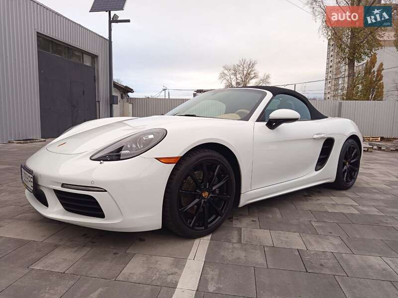Родстер Porsche Boxster 2016 в Киеве