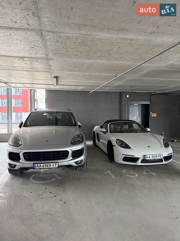 Родстер Porsche Boxster 2016 в Киеве