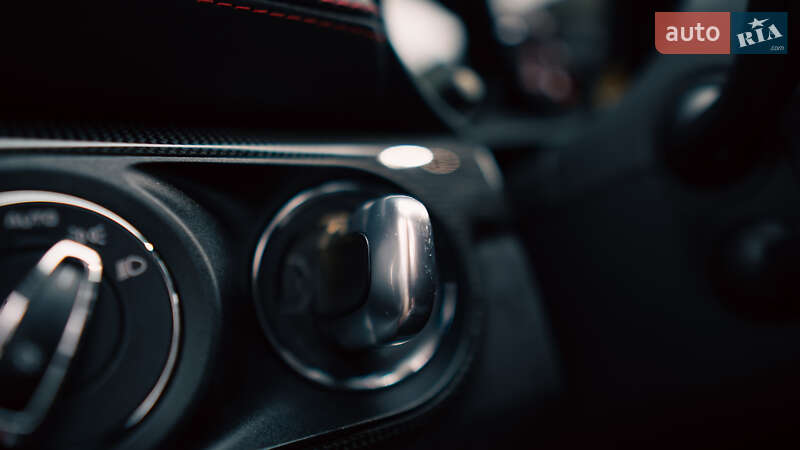 Родстер Porsche Boxster 2019 в Киеве