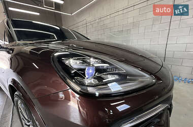 Внедорожник / Кроссовер Porsche Cayenne Coupe 2019 в 