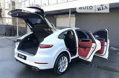 Позашляховик / Кросовер Porsche Cayenne Coupe 2019 в 