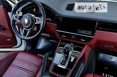 Позашляховик / Кросовер Porsche Cayenne Coupe 2019 в 