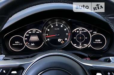 Позашляховик / Кросовер Porsche Cayenne Coupe 2019 в 