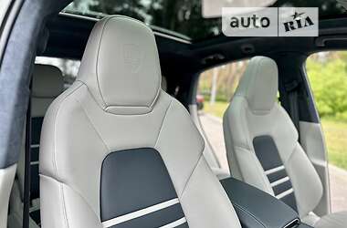 Внедорожник / Кроссовер Porsche Cayenne Coupe 2021 в 