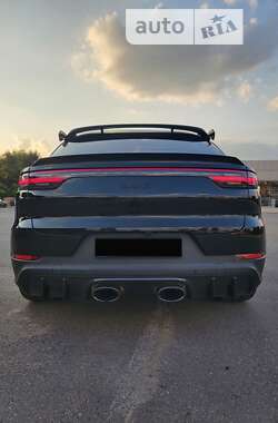 Внедорожник / Кроссовер Porsche Cayenne Coupe 2022 в 