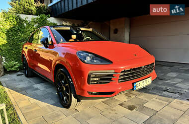 Позашляховик / Кросовер Porsche Cayenne Coupe 2020 в 