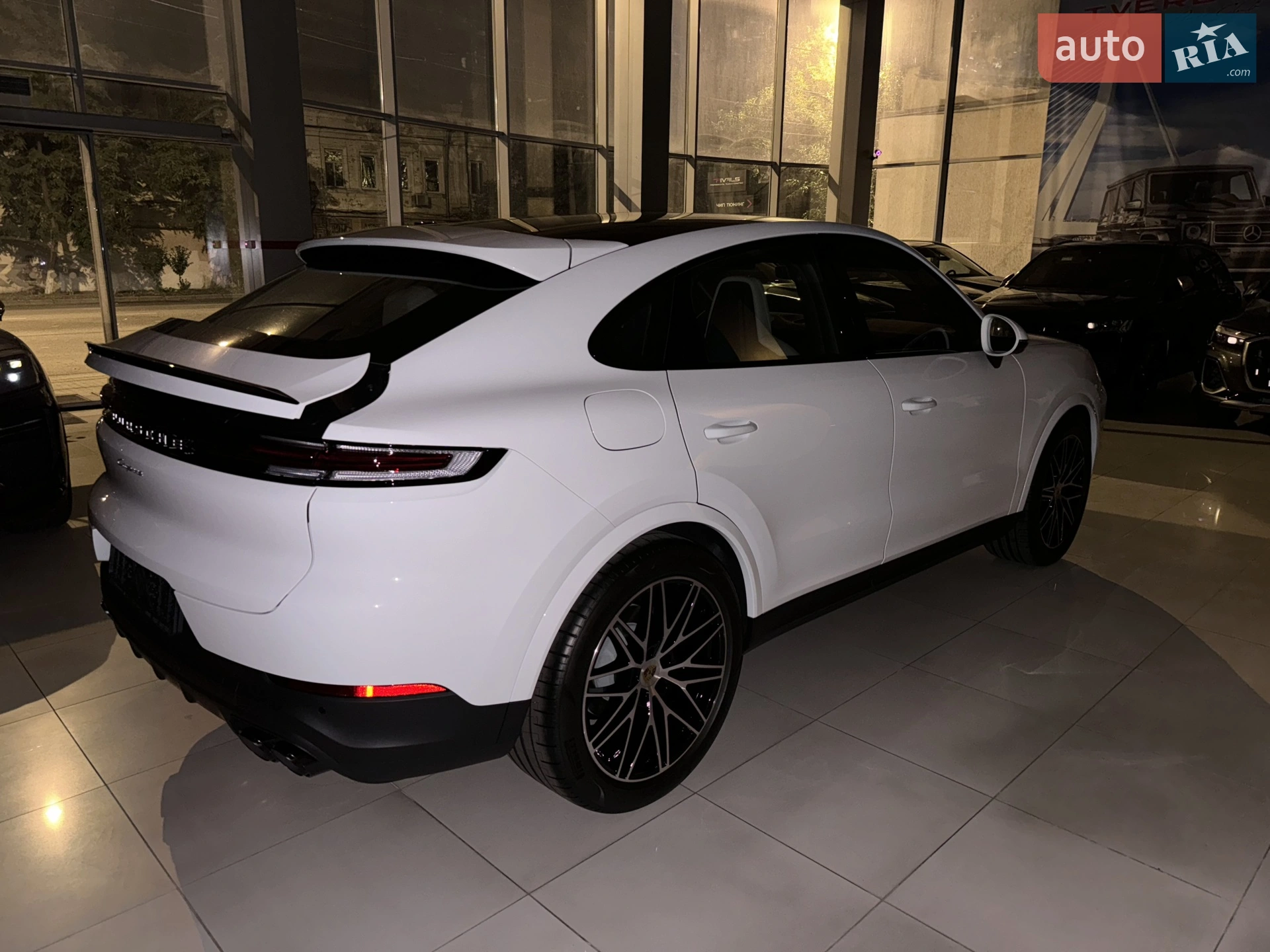 2023 Porsche Cayenne Coupe - мініатюра 14