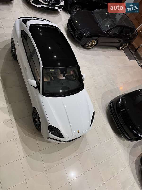 Внедорожник / Кроссовер Porsche Cayenne Coupe 2023 в Одессе