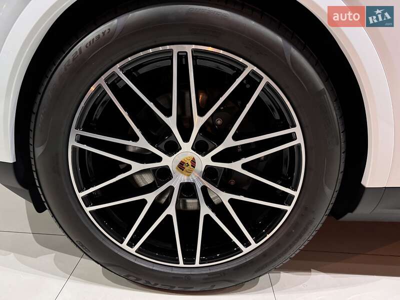 Внедорожник / Кроссовер Porsche Cayenne Coupe 2023 в Одессе