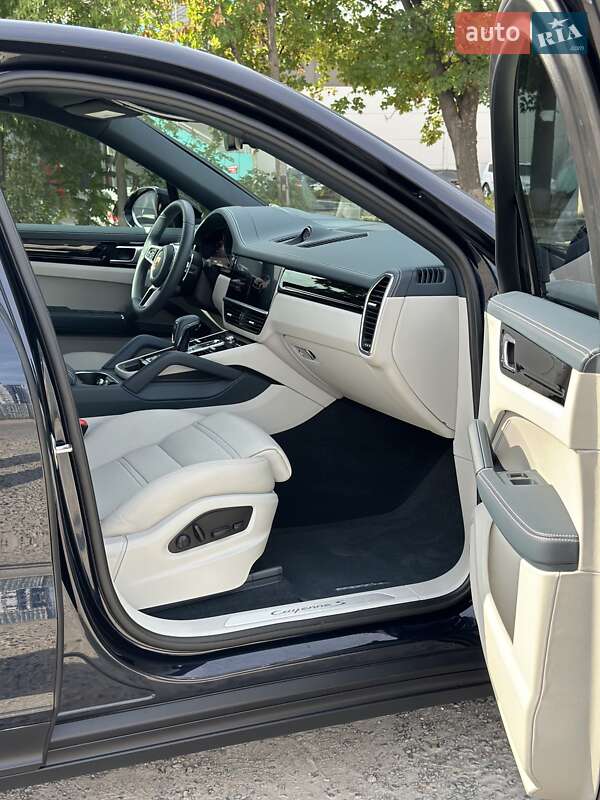 Внедорожник / Кроссовер Porsche Cayenne Coupe 2021 в Одессе