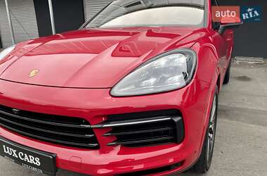 Позашляховик / Кросовер Porsche Cayenne Coupe 2021 в 