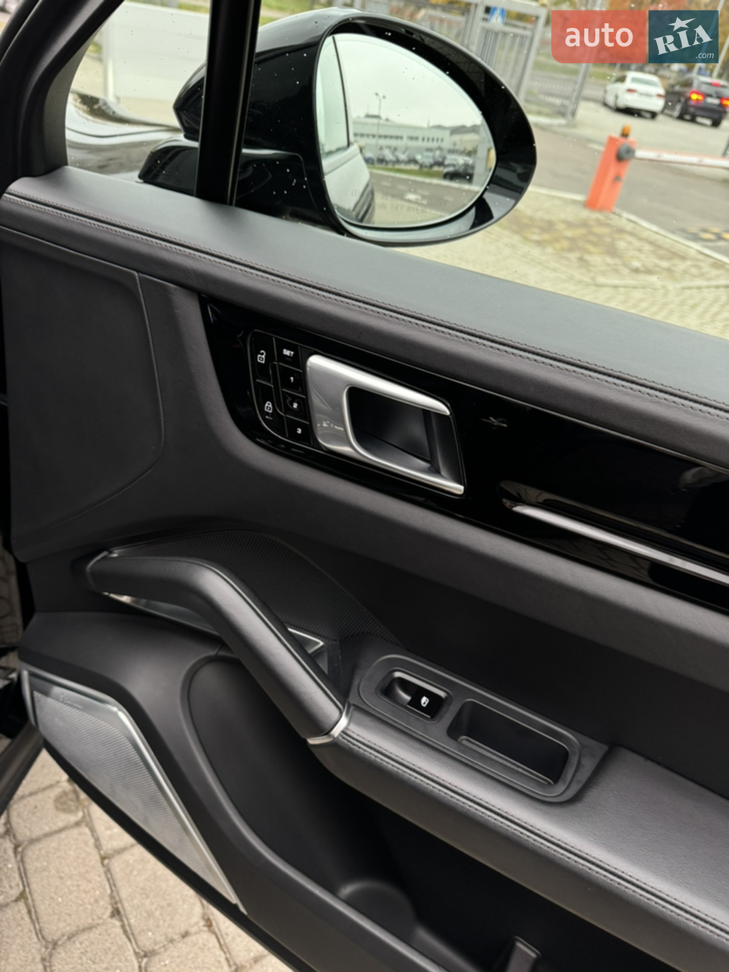 2019 Porsche Cayenne Coupe - мініатюра 42