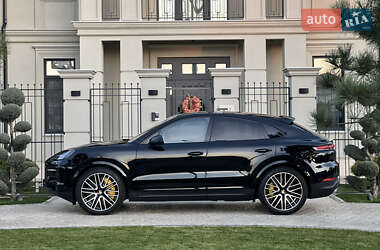 Внедорожник / Кроссовер Porsche Cayenne Coupe 2024 в Одессе