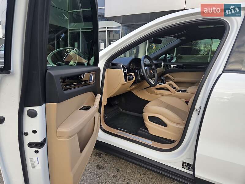 Внедорожник / Кроссовер Porsche Cayenne Coupe 2021 в Днепре