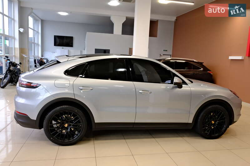 Внедорожник / Кроссовер Porsche Cayenne Coupe 2021 в Одессе