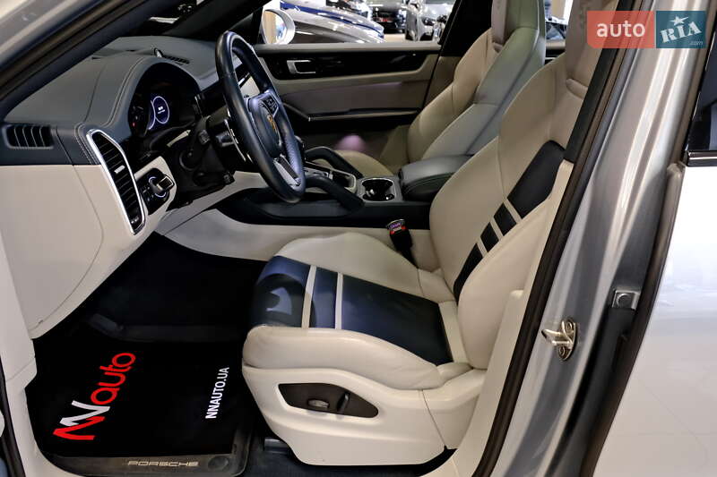 Внедорожник / Кроссовер Porsche Cayenne Coupe 2021 в Одессе