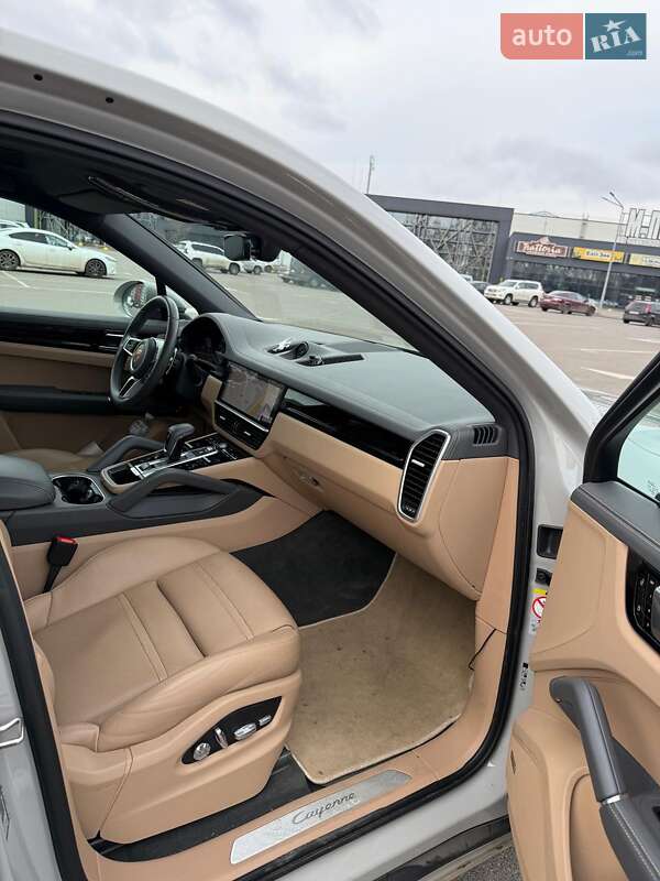 Внедорожник / Кроссовер Porsche Cayenne Coupe 2020 в Киеве фото 10 Внедорожник / Кроссовер Porsche Cayenne Coupe 2020 в Киеве