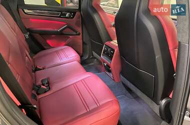 Внедорожник / Кроссовер Porsche Cayenne Coupe 2022 в 