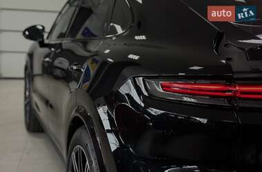 Внедорожник / Кроссовер Porsche Cayenne Coupe 2024 в 