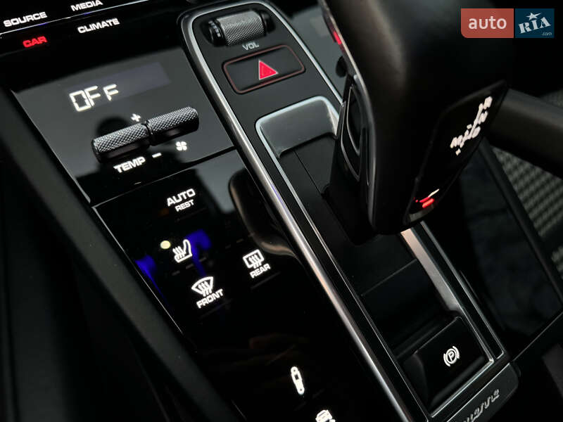 Позашляховик / Кросовер Porsche Cayenne Coupe 2019 в Харкові