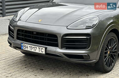 Позашляховик / Кросовер Porsche Cayenne Coupe 2021 в 