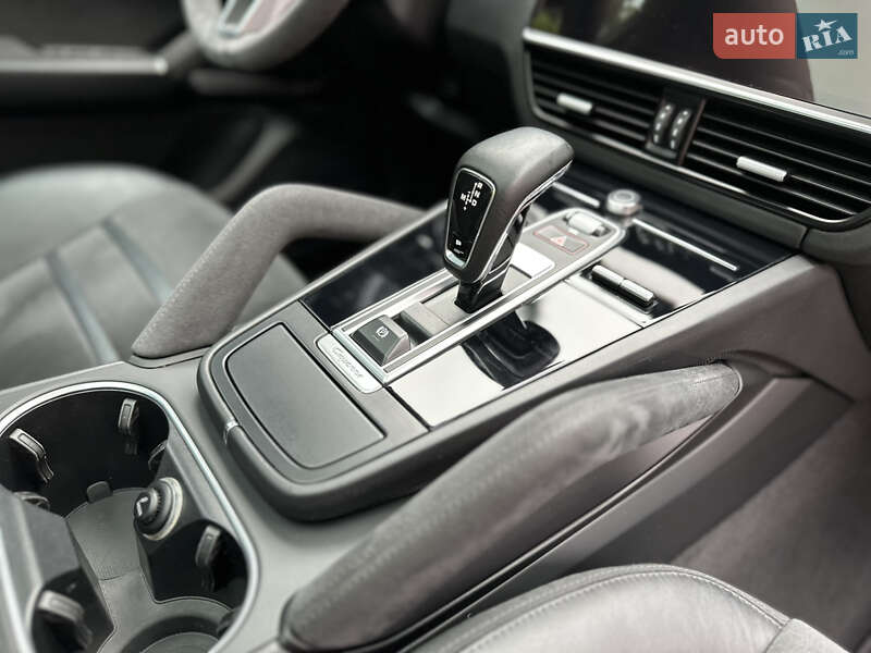 Позашляховик / Кросовер Porsche Cayenne Coupe 2021 в Одесі