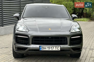 Позашляховик / Кросовер Porsche Cayenne Coupe 2021 в 