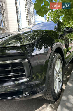 Внедорожник / Кроссовер Porsche Cayenne Coupe 2020 в 