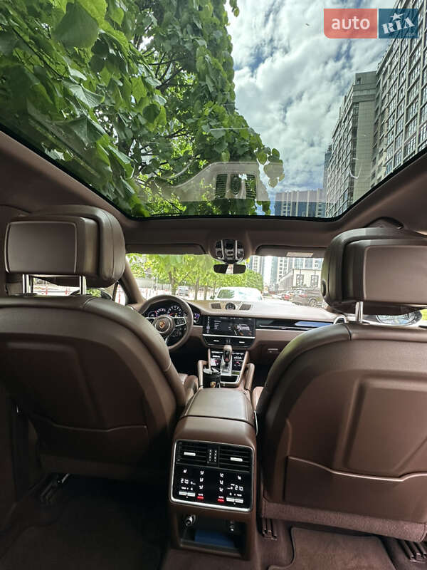 Внедорожник / Кроссовер Porsche Cayenne Coupe 2020 в Киеве