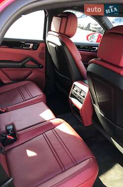 Внедорожник / Кроссовер Porsche Cayenne Coupe 2021 в 