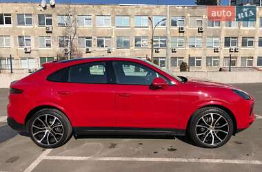 Внедорожник / Кроссовер Porsche Cayenne Coupe 2021 в 