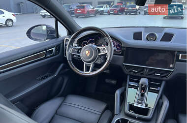 Внедорожник / Кроссовер Porsche Cayenne Coupe 2021 в 