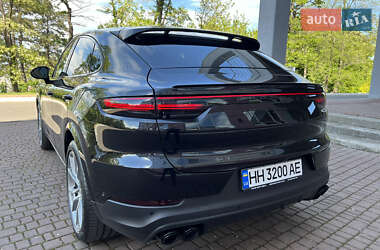 Внедорожник / Кроссовер Porsche Cayenne Coupe 2021 в 