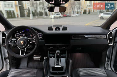 Внедорожник / Кроссовер Porsche Cayenne Coupe 2019 в 