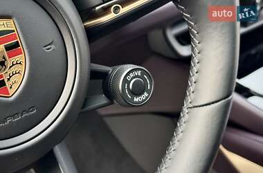 Позашляховик / Кросовер Porsche Cayenne Coupe 2023 в 
