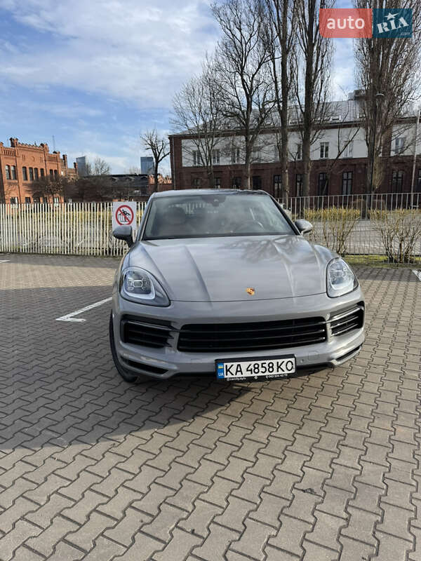 Внедорожник / Кроссовер Porsche Cayenne Coupe 2020 в Киеве