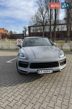 Внедорожник / Кроссовер Porsche Cayenne Coupe 2020 в 