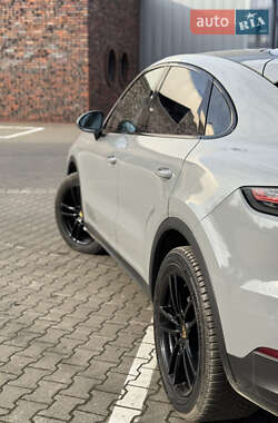 Внедорожник / Кроссовер Porsche Cayenne Coupe 2020 в 