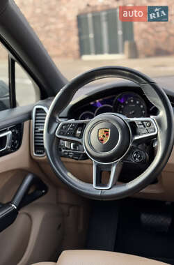 Внедорожник / Кроссовер Porsche Cayenne Coupe 2020 в 