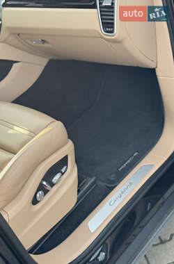 Внедорожник / Кроссовер Porsche Cayenne Coupe 2020 в 
