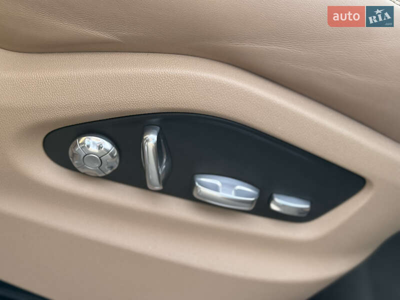 Внедорожник / Кроссовер Porsche Cayenne Coupe 2020 в Киеве