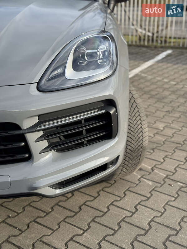Внедорожник / Кроссовер Porsche Cayenne Coupe 2020 в Киеве