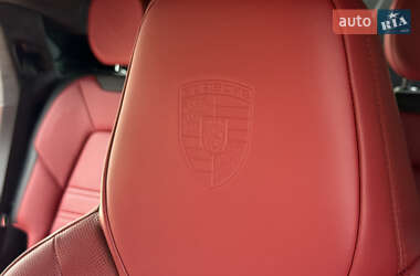 Внедорожник / Кроссовер Porsche Cayenne Coupe 2022 в 