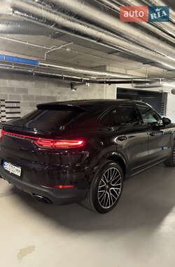 Внедорожник / Кроссовер Porsche Cayenne Coupe 2022 в 