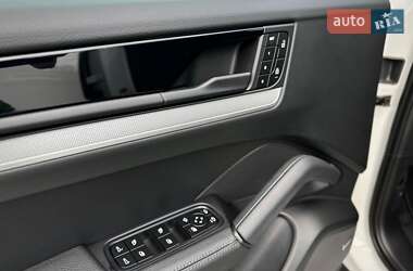 Внедорожник / Кроссовер Porsche Cayenne Coupe 2023 в 