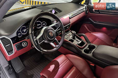 Внедорожник / Кроссовер Porsche Cayenne Coupe 2019 в 