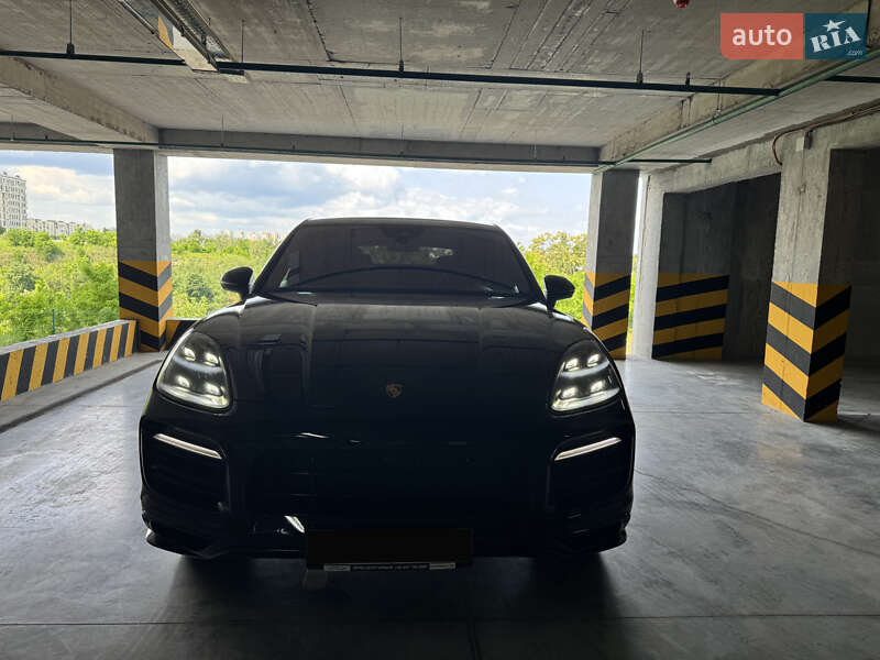 Внедорожник / Кроссовер Porsche Cayenne Coupe 2019 в Киеве